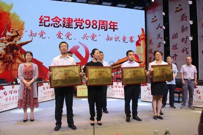逃出美丽度假胜地
